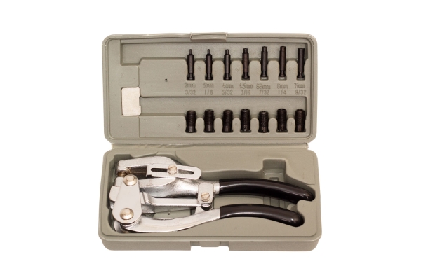 PORTABLE POWER HOLE PUNCH KIT