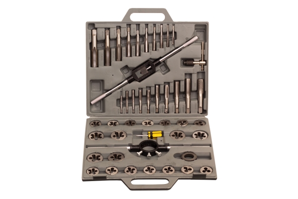 45-PC TAP & DIE, SAE, BLOW CASE