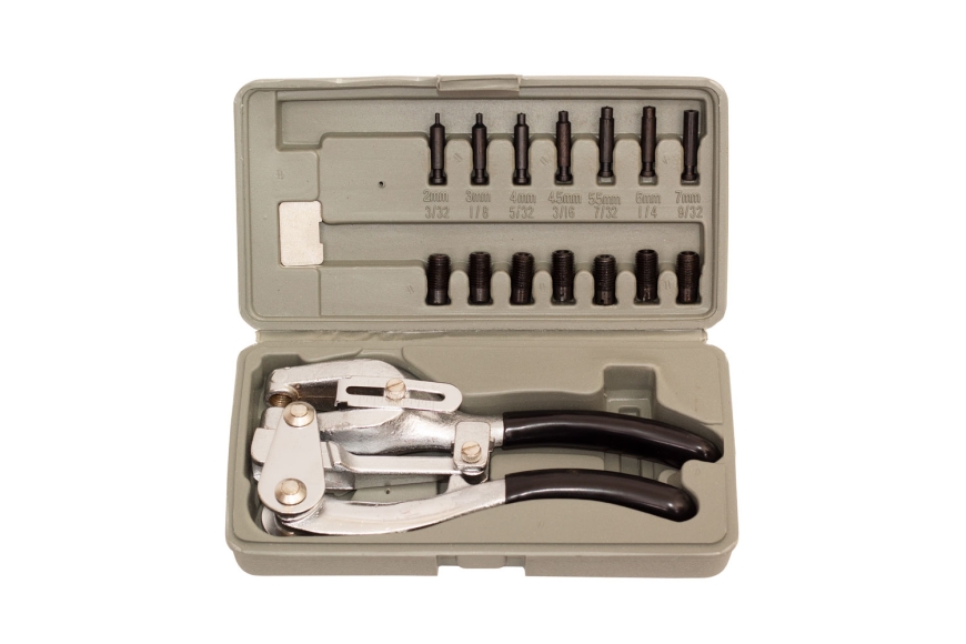 PORTABLE POWER HOLE PUNCH KIT